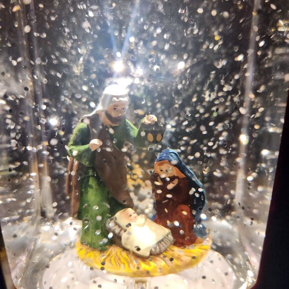 Classic Inspired Motion and light Holiday Memory Box Nativity Scene - Picture 3 of 5